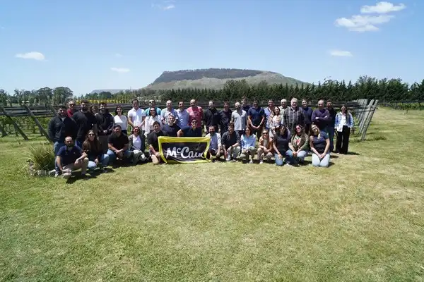 Agro y Negocios. McCain Foods y Arcos Dorados potencian la Agricultura Regenerativa en Argentina