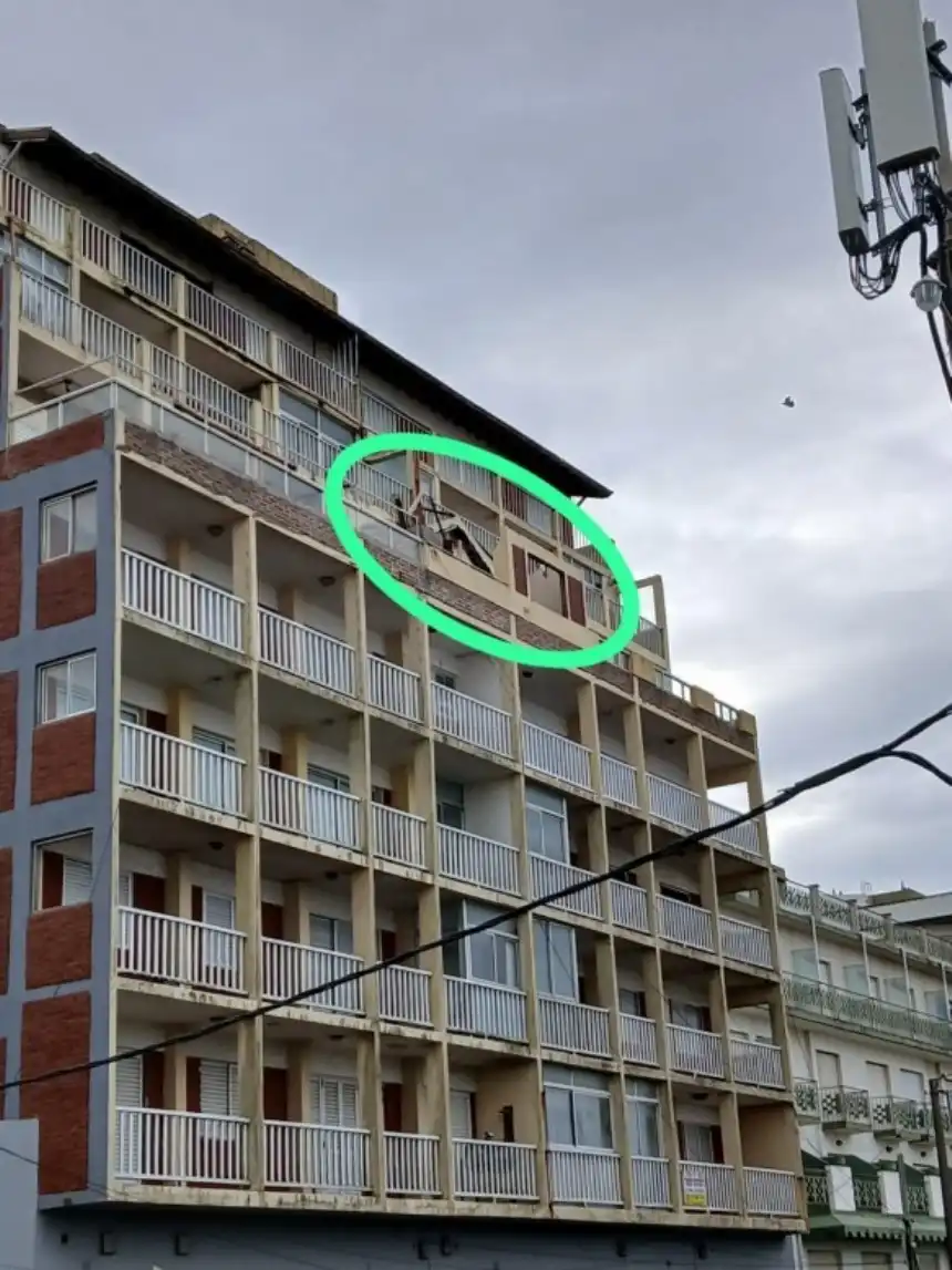 Noticias de Villa Gesell. Personal municipal detuvo obras ilegales en un edificio Noticias de Villa Gesell. Personal municipal detuvo obras ilegales en un edificio