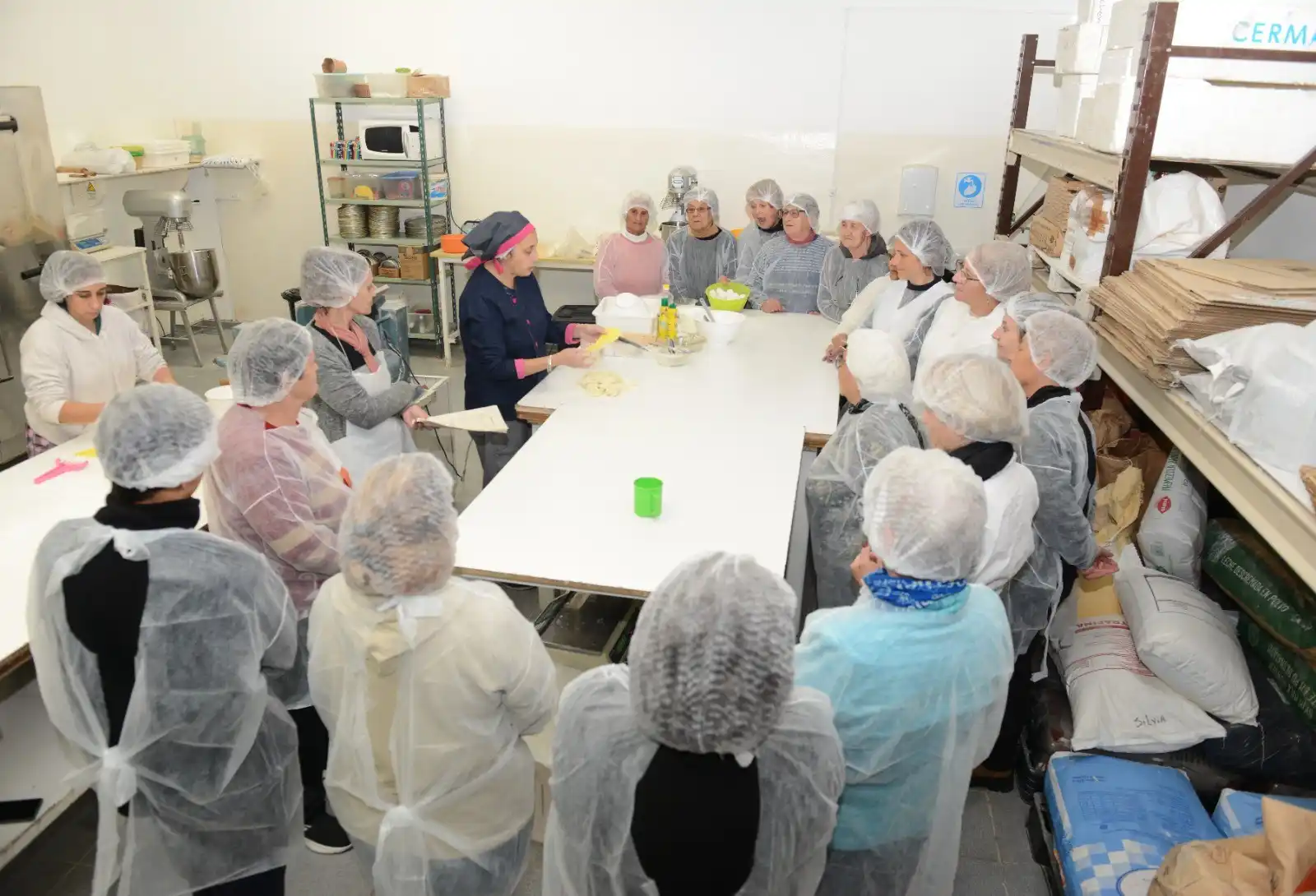 Noticias de Tandil. Promueven la alimentación sin TACC con visitas a fábricas locales Noticias de Tandil. Promueven la alimentación sin TACC con visitas a fábricas locales
