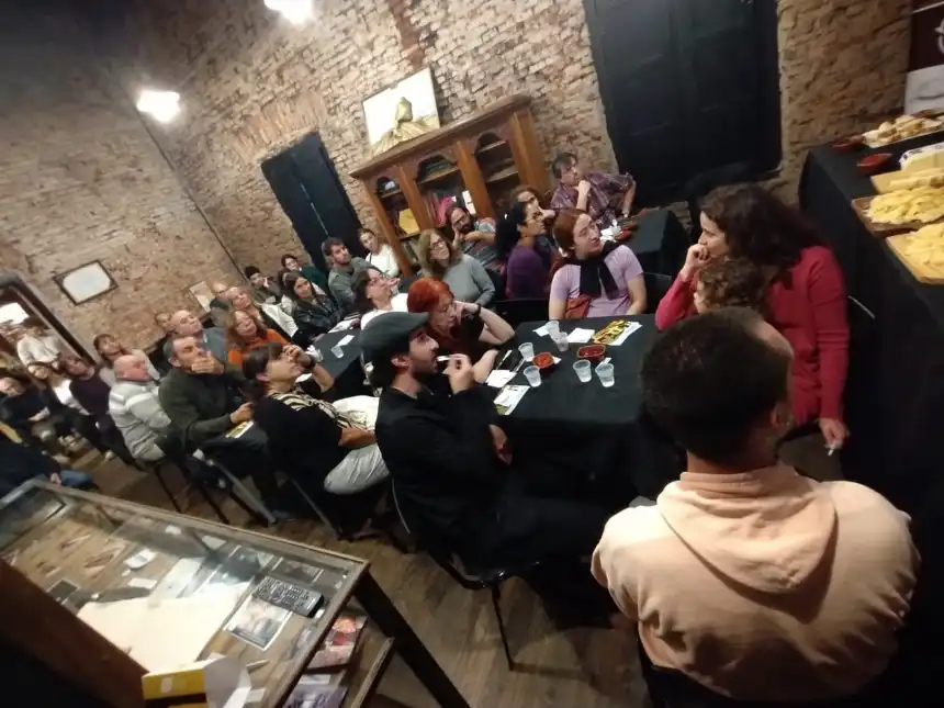 Noticias de Tandil. Quesos que cuentan historias continúa con una edición que une arte, degustación y tradición Noticias de Tandil. Quesos que cuentan historias continúa con una edición que une arte, degustación y tradición