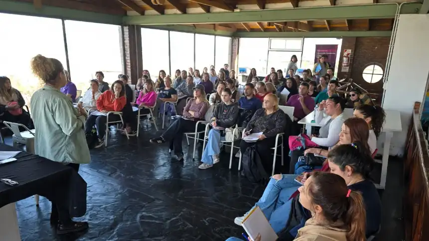 Noticias de Necochea. Se abrió la capacitación E-commerce en Turismo Noticias de Necochea. Se abrió la capacitación E-commerce en Turismo