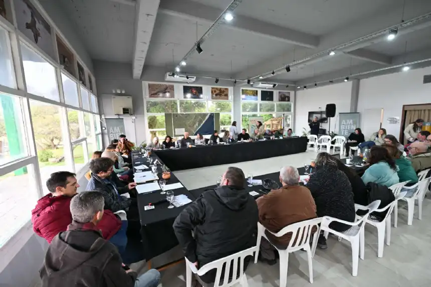 Noticias de Mar Chiquita. Se llevó a cabo el primer Plenario de Gobernanza y Hábitat