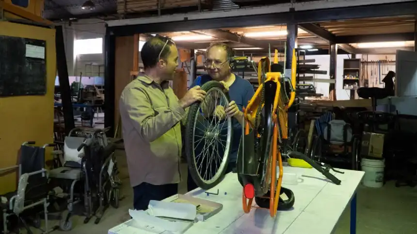 Noticias de Mar del Plata. Taller municipal capacita y repara 120 bicicletas para estudiantes Noticias de Mar del Plata. Taller municipal capacita y repara 120 bicicletas para estudiantes