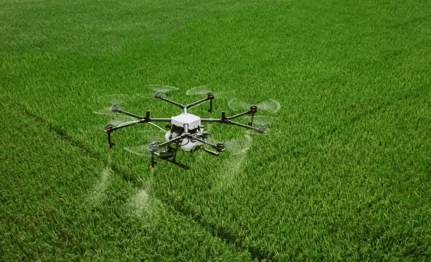 Noticias de Loberia. Taller universitario de pilotaje de drones para uso profesional