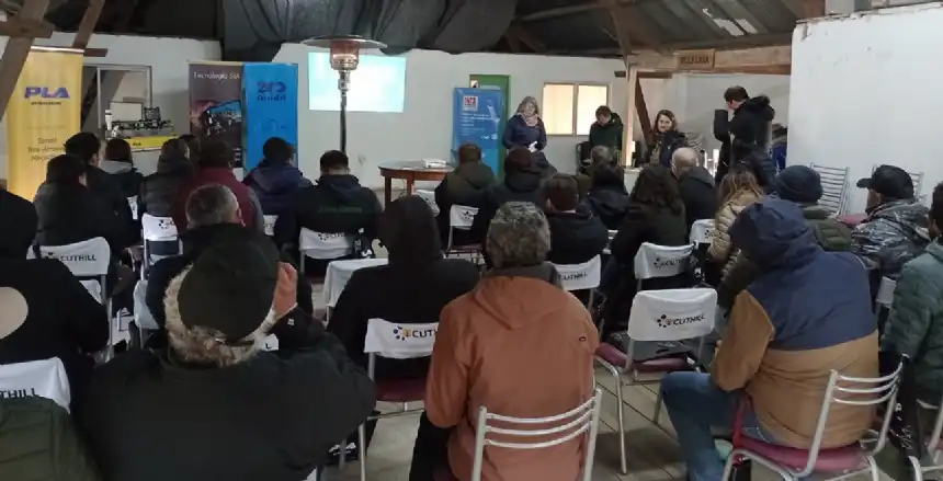 Noticias de Agro y Negocios. Tandil refuerza la formación de aplicadores de fitosanitarios con nueva jornada obligatoria
