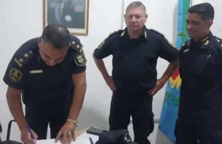 Noticias de Villa Gesell. Walter Barrera es el nuevo jefe de la Policía Comunal de Villa Gesell Noticias de Villa Gesell. Walter Barrera es el nuevo jefe de la Policía Comunal de Villa Gesell