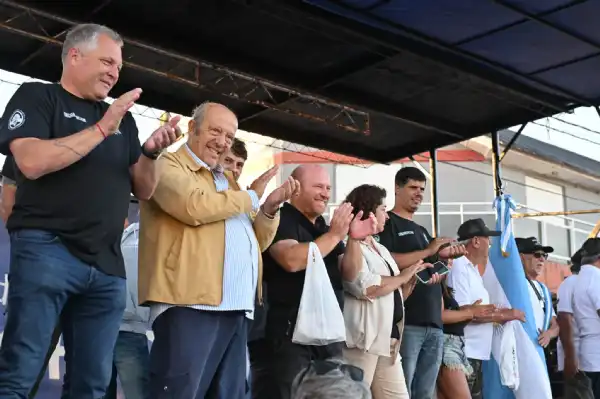 Mar Chiquita. Anuncian nuevas obras y ampliación del Polideportivo en Santa Clara