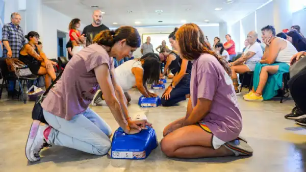 General Pueyrredon. Capacitación gratuita de RCP abierta a la comunidad en el CEMA