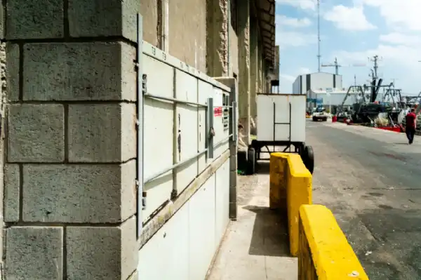 General Pueyrredon. El puerto amplía el servicio eléctrico en la dársena de cabotaje