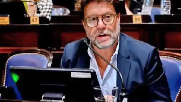 Regionales. Garciarena reclamó soluciones urgentes por la situación de IOMA