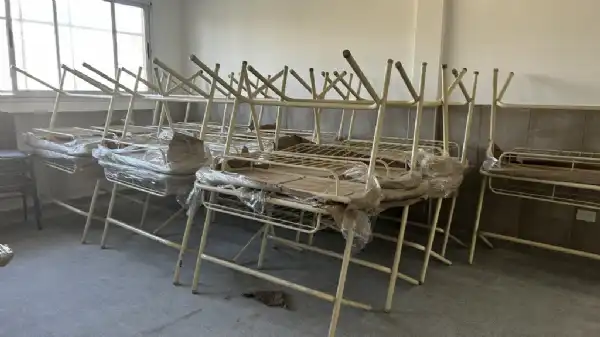 Villa Gesell. Incorporan mobiliario en la nueva Escuela Secundaria 5 de Villa Gesell