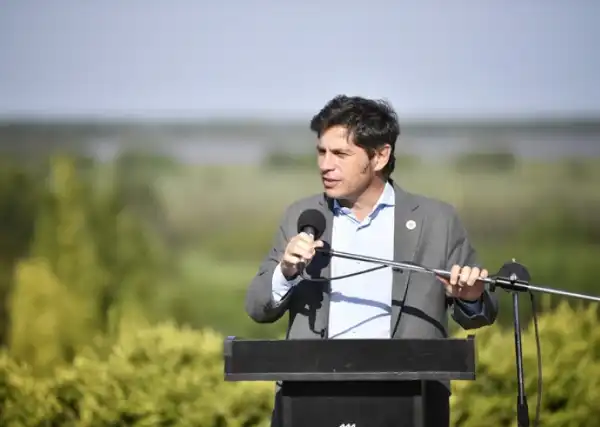 Regionales. Kicillof advirtió sobre la crisis del turismo y la caída del consumo