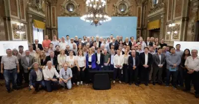 Regionales. Kicillof anunció que coparticipará fondos que reclama a Nación