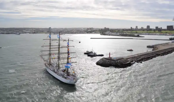 General Pueyrredon. La fragata Libertad abre al público en Mar del Plata