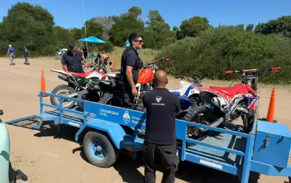Villa Gesell. Más de 50 vehículos secuestrados durante el Enduro en Villa Gesell