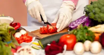 Villa Gesell. Prevención de enfermedades por alimentos