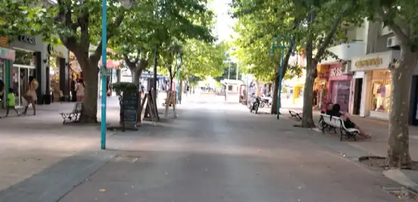 General Alvarado. Reabre la peatonal de Miramar al tránsito vehicular