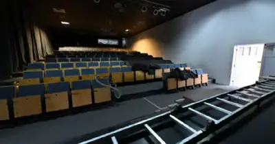 Mar Chiquita. Renovación del cine teatro Leonardo Favio en Mar Chiquita