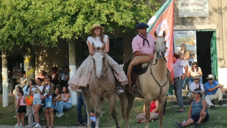 Noticias de Turismo. Santamarina recuperó la Fiesta del Girasol tras años de pausa Noticias de Turismo. Santamarina recuperó la Fiesta del Girasol tras años de pausa
