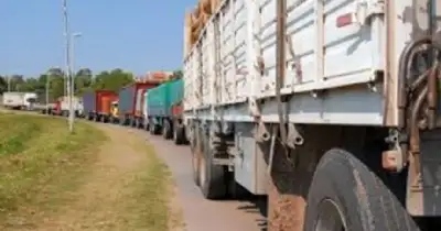 Necochea. Transportistas continúan con el reclamo en el Puerto de Quequén
