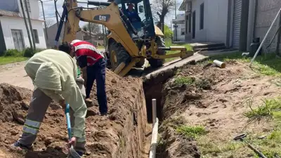 Avanzan obras de cloacas en Necochea y Quequén