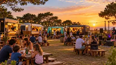 Bienal y plaza Italia: los dos patios de food trucks de Miramar