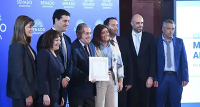 El Mar del Plata Bureau recibió una distinción del Senado