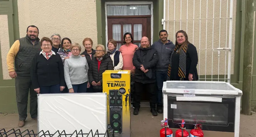 Noticias de Mar Chiquita — El municipio entrega equipamiento al Club de Jubilados de General Pirán