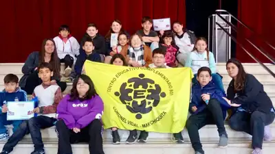 Estudiantes de Coronel Vidal presentan su libro en la Feria Internacional del Libro de Montevideo