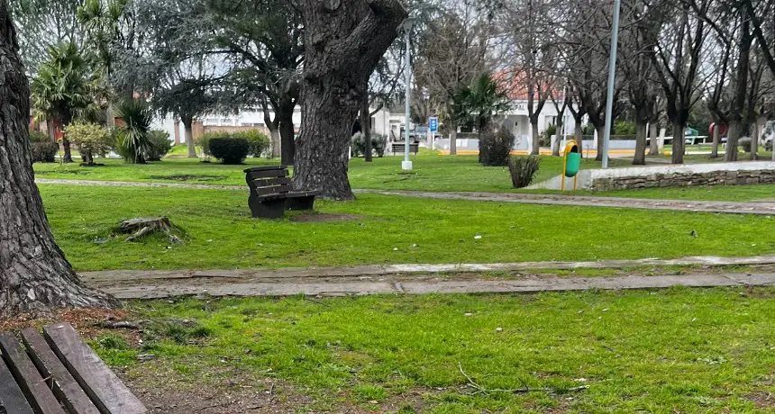 Noticias de Loberia — La plaza San Martín de San Manuel suma importantes mejoras