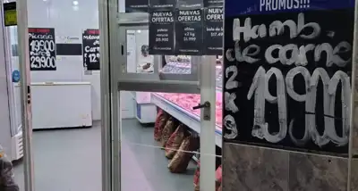 Las mujeres se saltean comidas y recortan gastos básicos