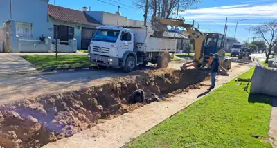 Lobería avanza con un nuevo desagüe pluvial para mejorar el drenaje