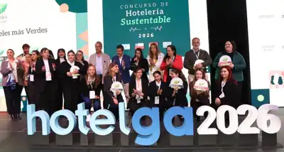 Scioli entrega premios del programa Hoteles más Verdes en Hotelga 2026