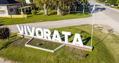 Vivoratá conmemora 140 años con fiesta en la estación de tren